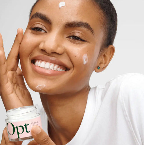Crema Ligera Even Out Optimals Opt 50ml Oriflame Normal A Grasa Día/noche