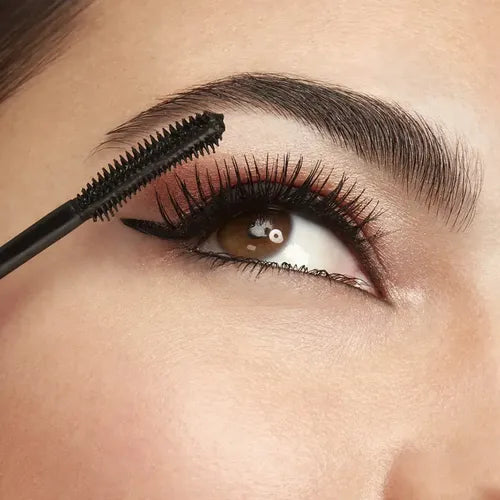 Máscara De Pestañas Mega Multi Benefit - Ésika Color Negro Negro