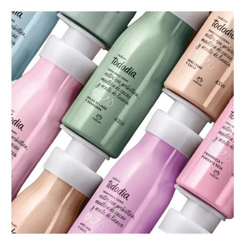Crema Natura Todo Dia Para El Cuerpo 400 Ml Avellana Y Casis